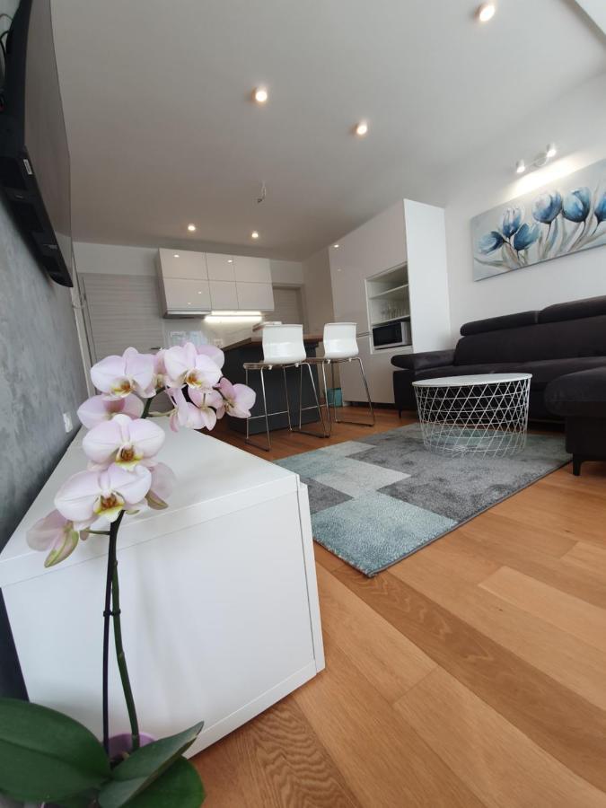 Apartman Leona 4*, Kantrida Fiume Esterno foto