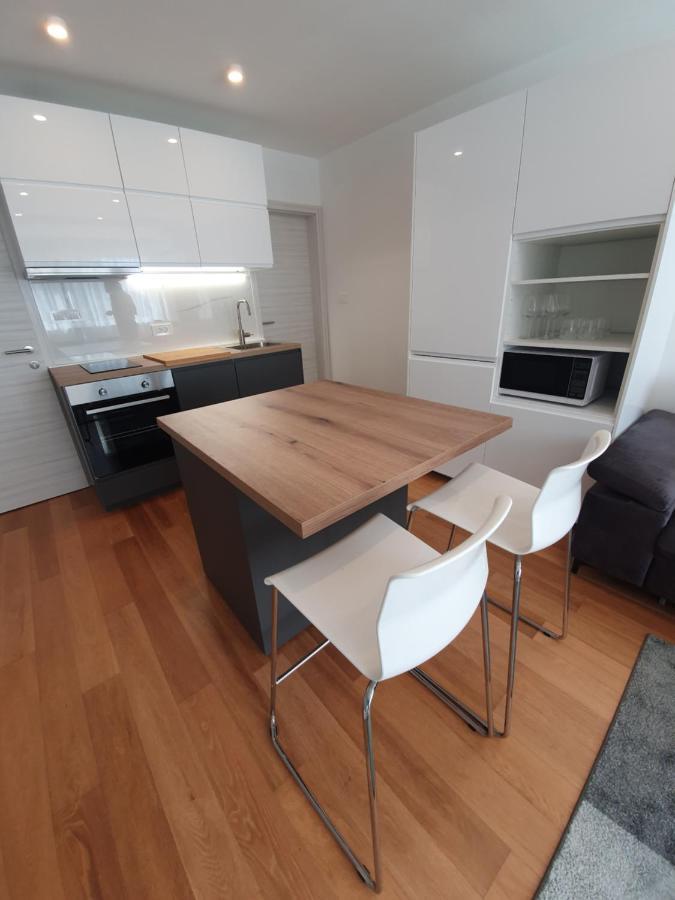 Apartman Leona 4*, Kantrida Fiume Esterno foto