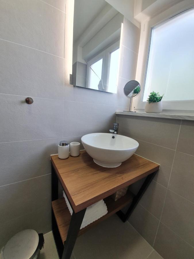 Apartman Leona 4*, Kantrida Fiume Esterno foto